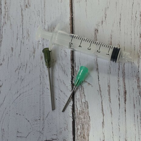 Ink syringe 5ml - with 2 blunt needles